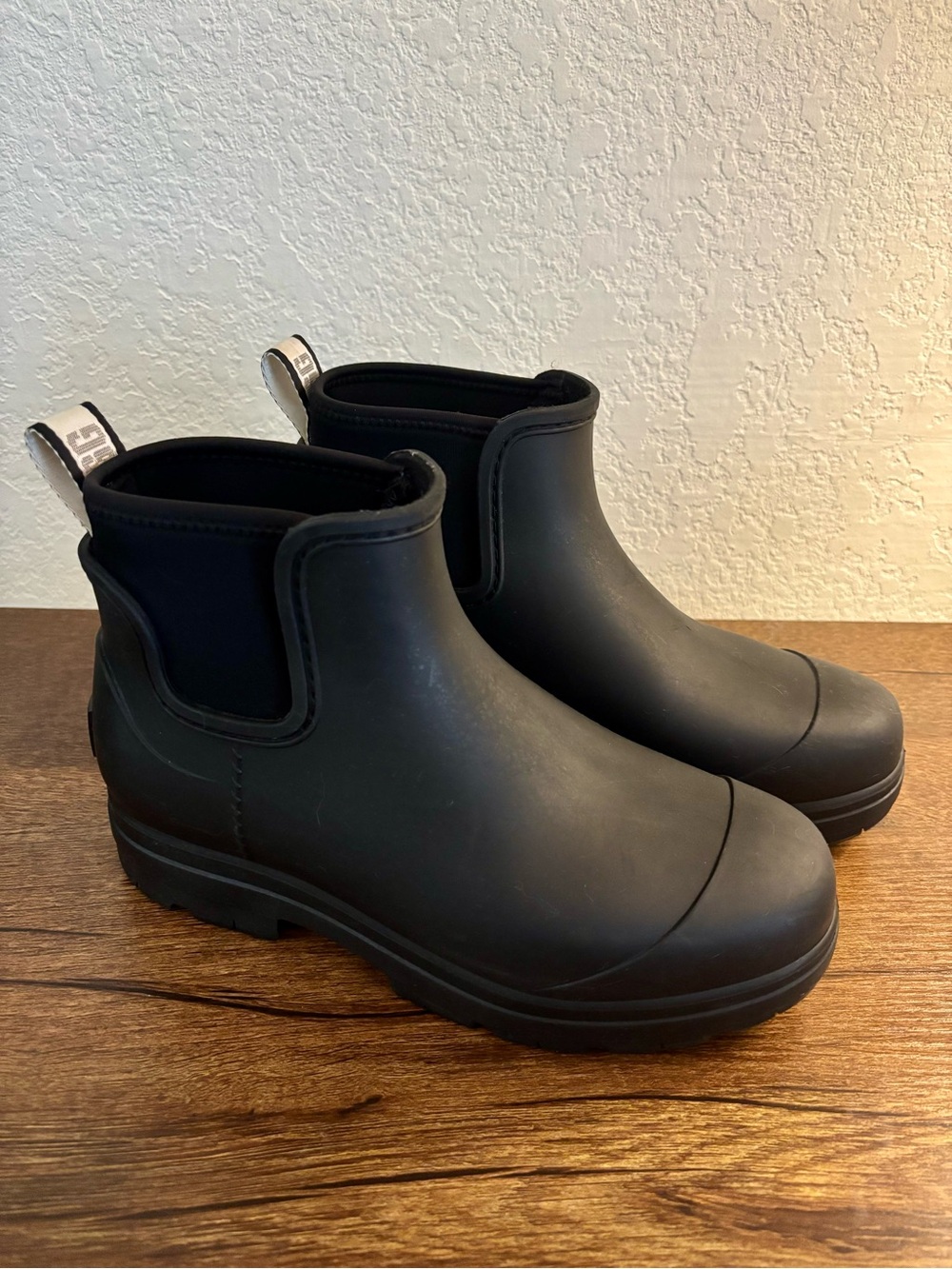 UGG Women's Black Short Chelsea Rain Boots